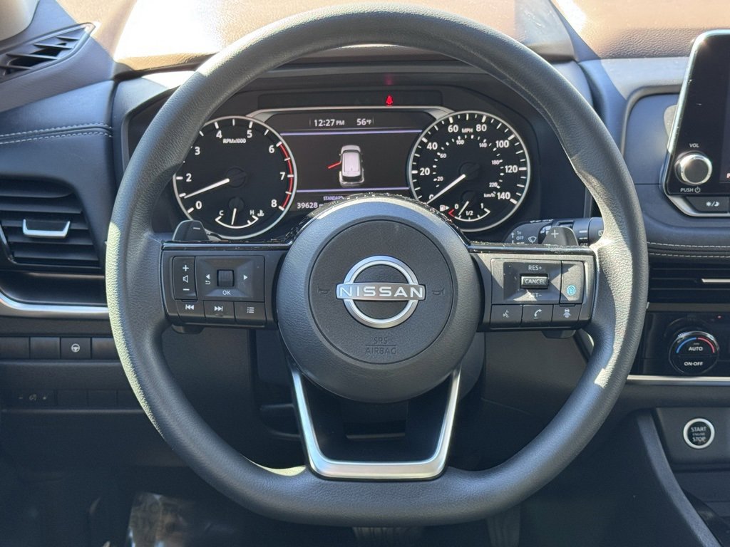 Used 2022 Nissan Rogue SV image 7