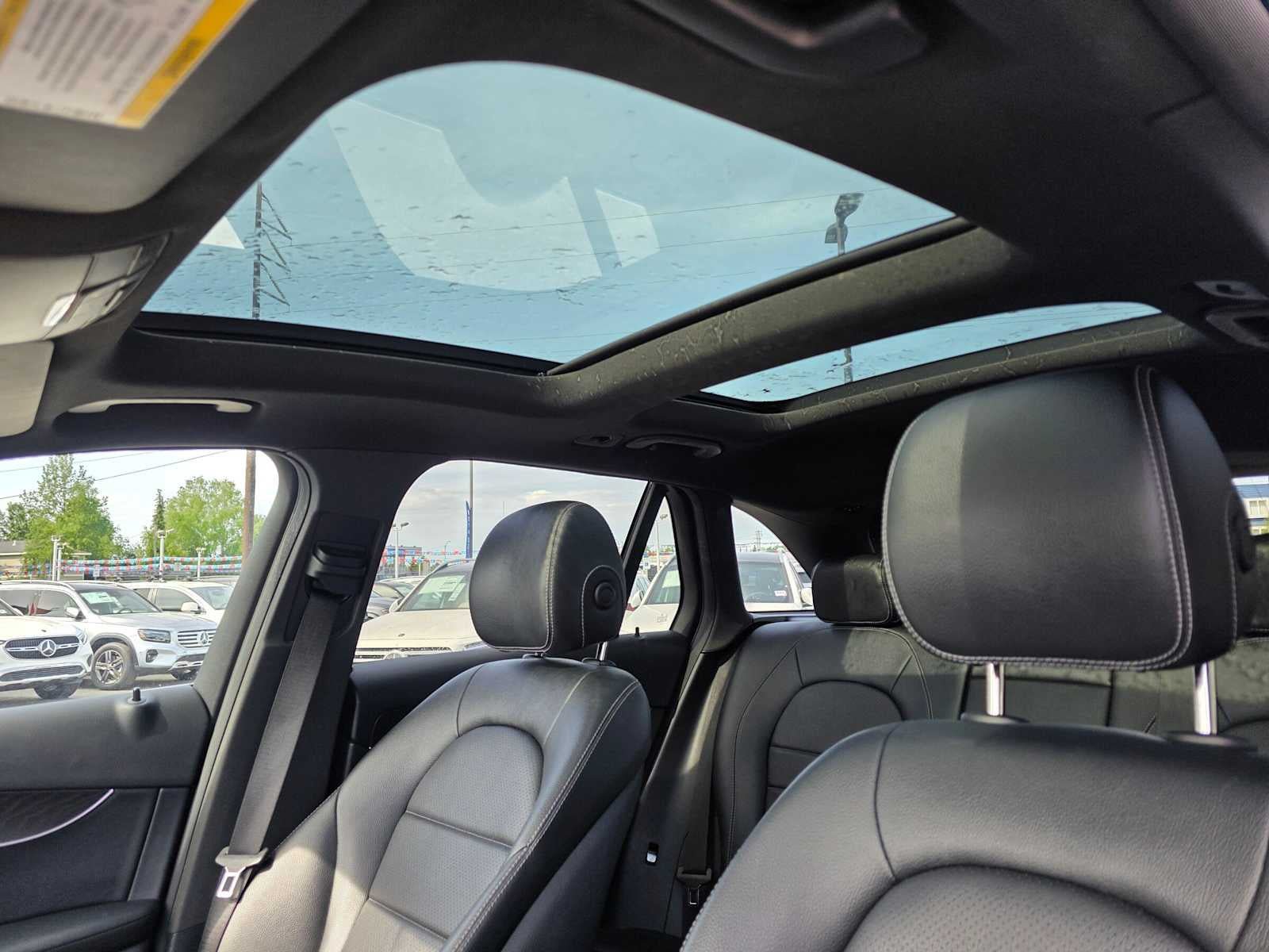 Used 2017 Mercedes-Benz GLC 300 4MATIC image 22