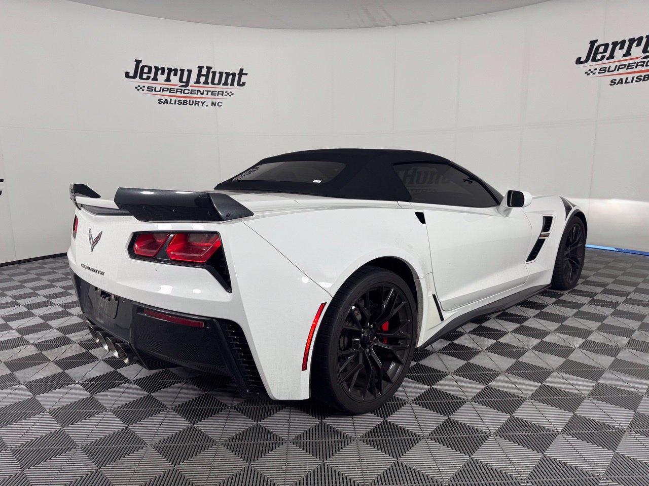 Used 2019 Chevrolet Corvette Grand Sport RWD image 7
