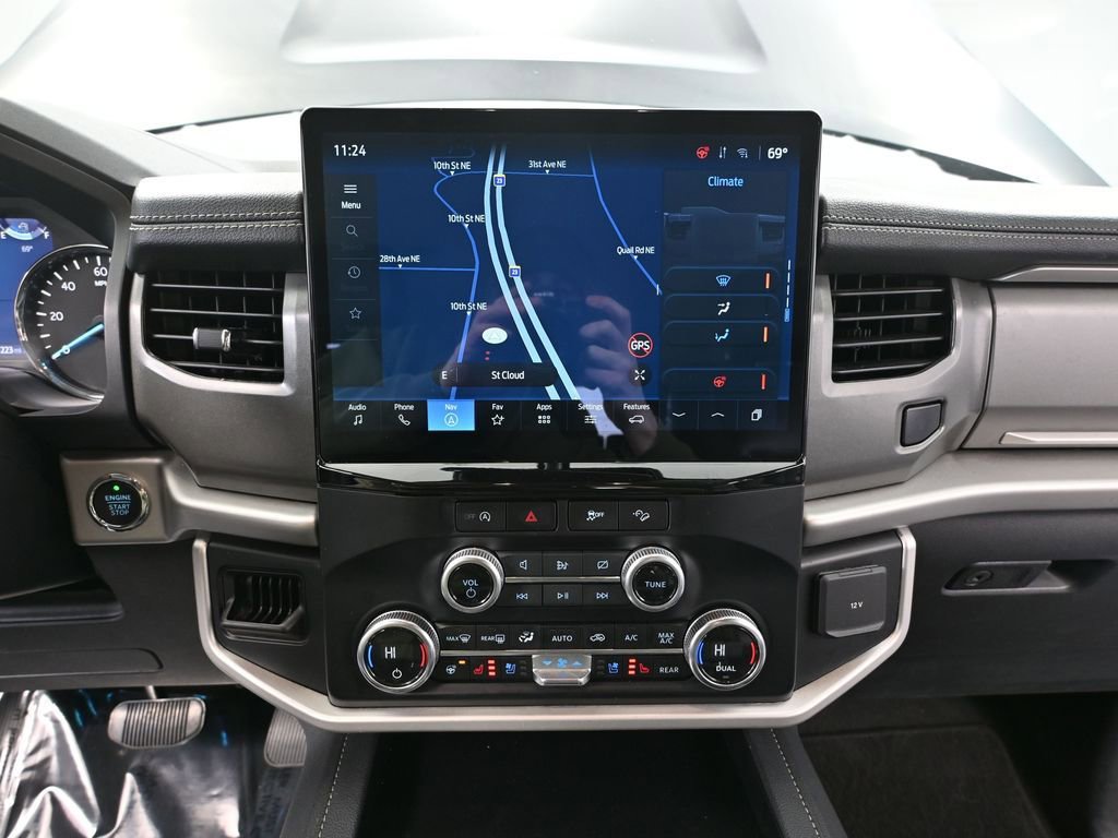 Used 2024 Ford Expedition Max XLT image 33