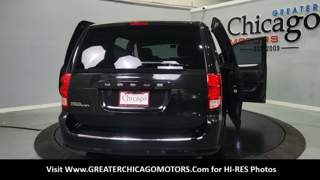 Used 2015 Dodge Grand Caravan SXT w/ Blacktop Package FWD image 21