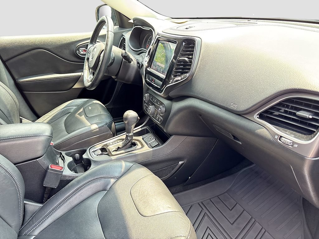 Used 2020 Jeep Cherokee Limited FWD image 25