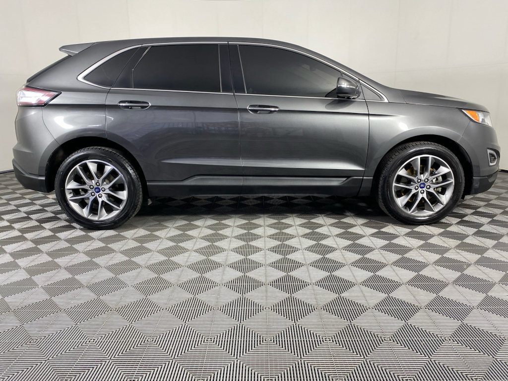 Used 2016 Ford Edge Titanium w/ Equipment Group 301A AWD/4WD image 11