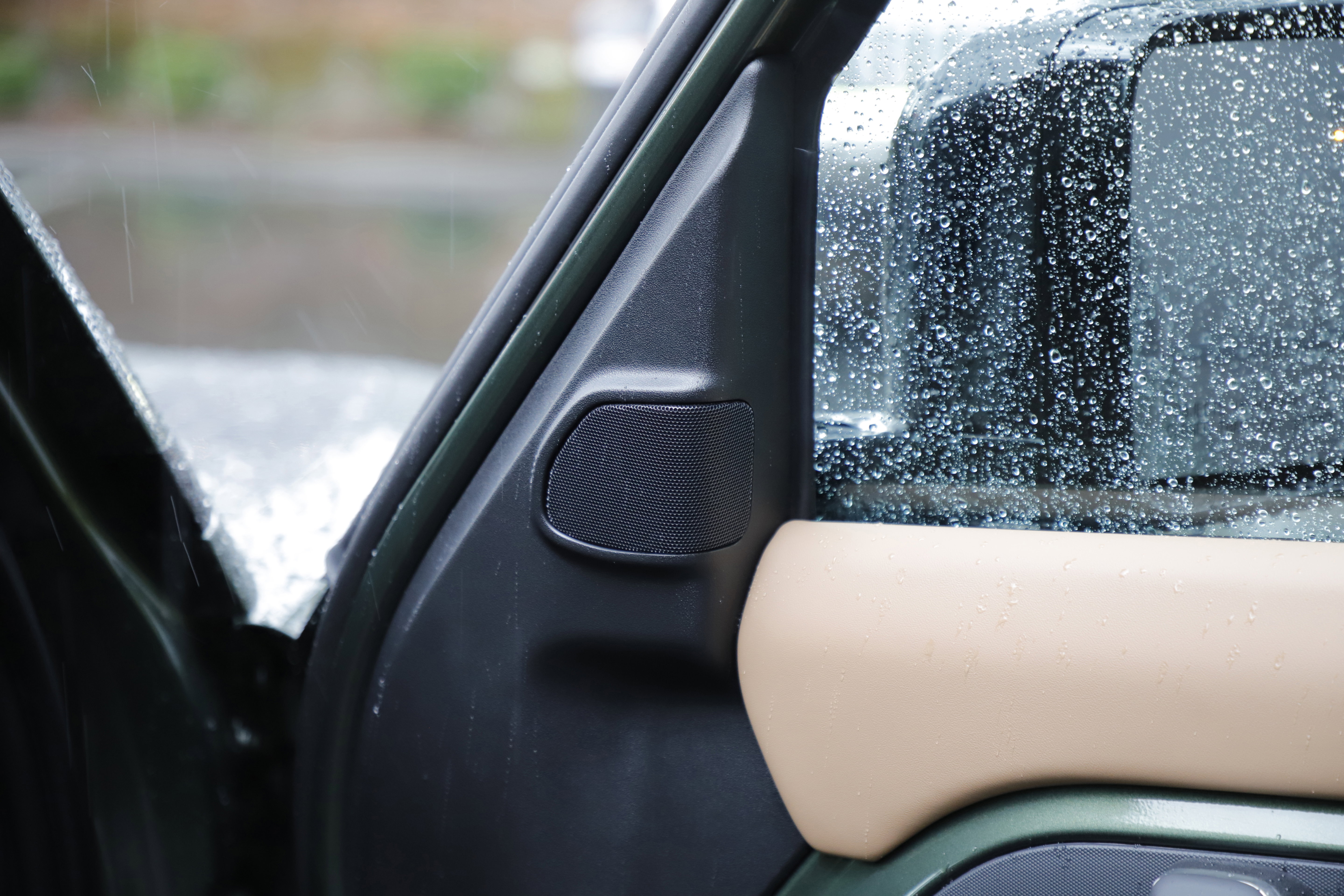 New 2026 Land Rover Defender 110 X-Dynamic SE AWD/4WD image 8