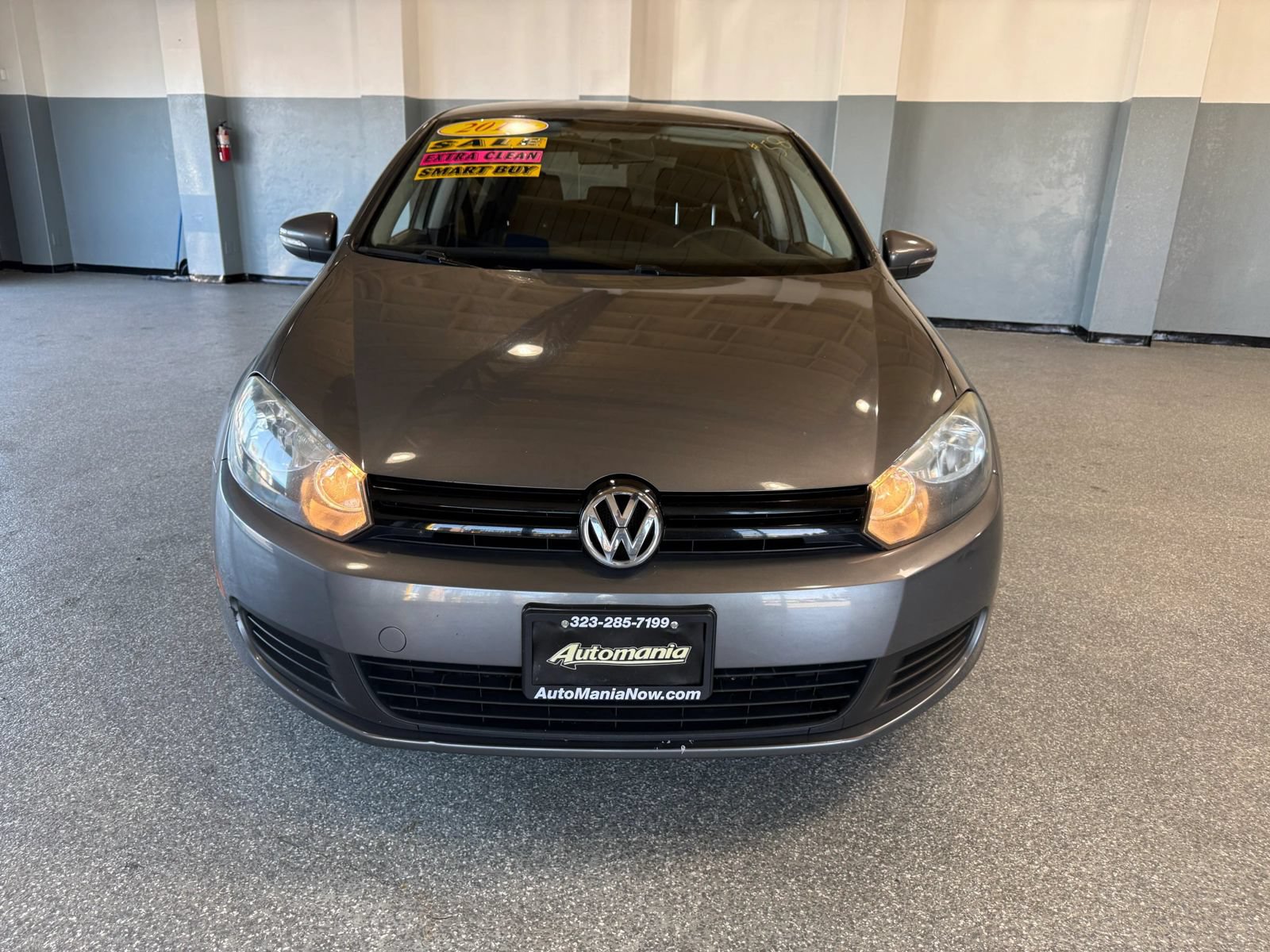 Used 2012 Volkswagen Golf 4-Door FWD image 2