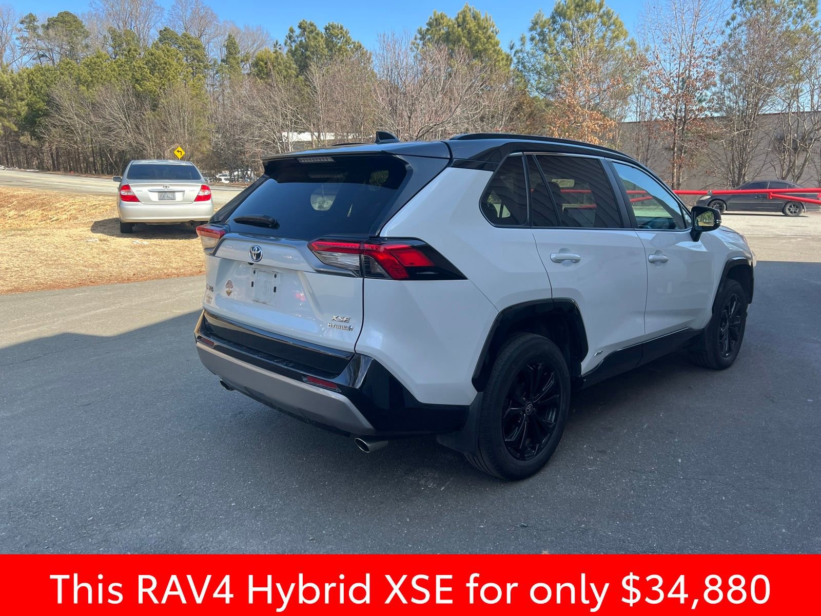 Used 2024 Toyota RAV4 XSE image 28