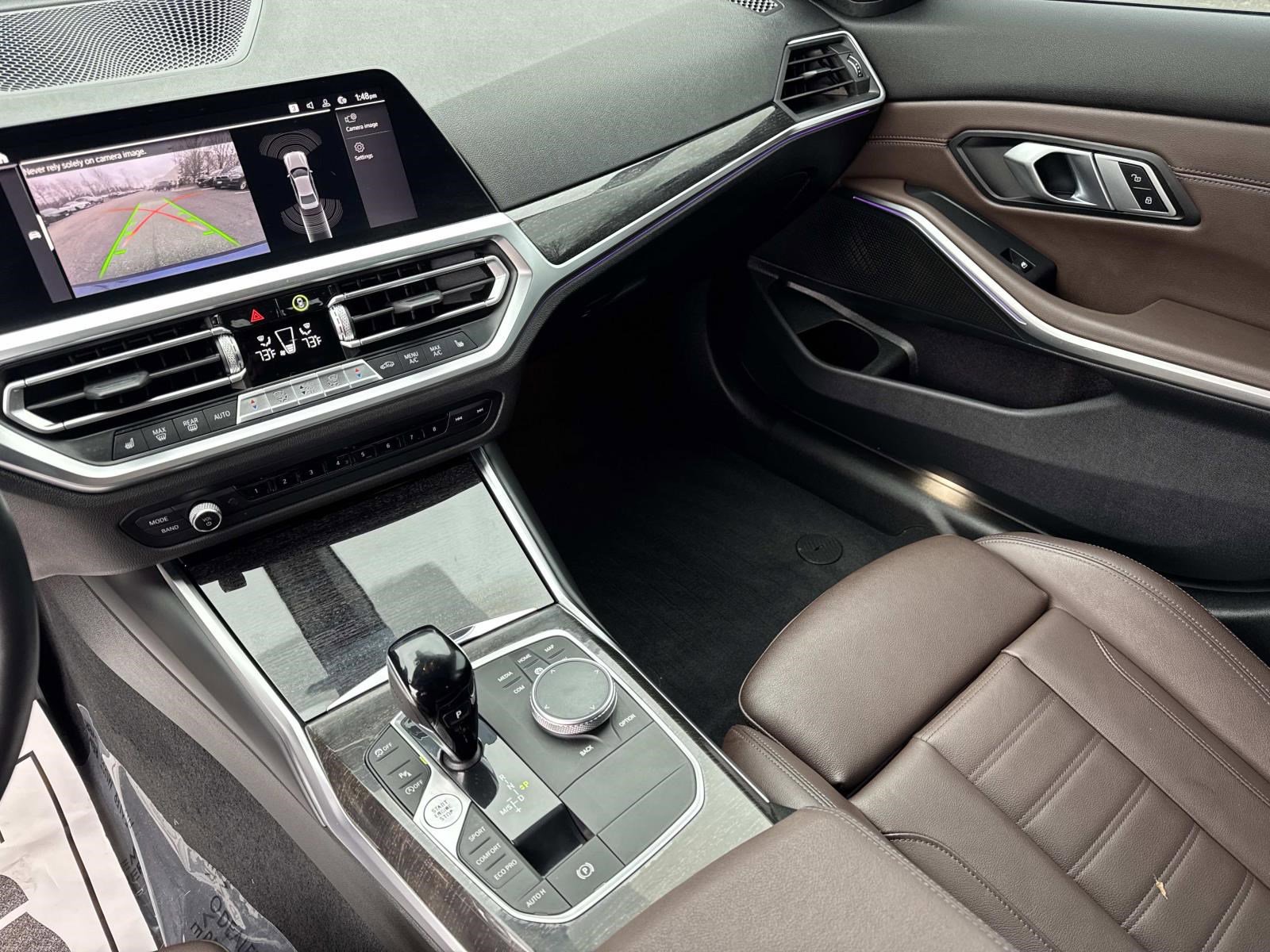 Used 2022 BMW 330i xDrive Sedan w/ Premium Package image 27