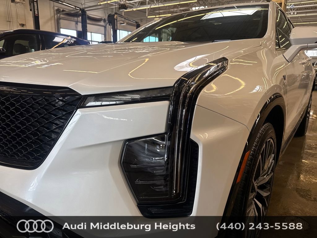 Used 2024 Cadillac XT4 Sport w/ Cold Weather Package image 12