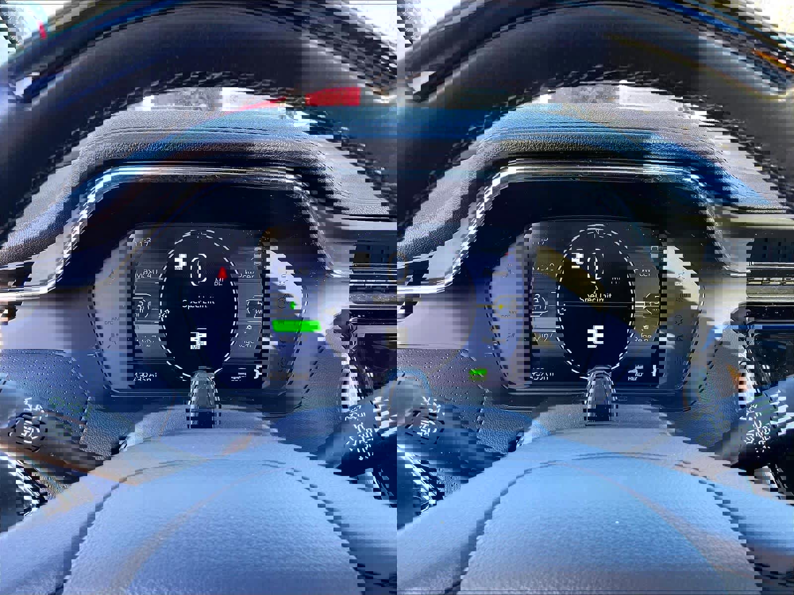 Used 2023 Chevrolet Bolt EUV Premier w/ Sun & Sound Package image 25