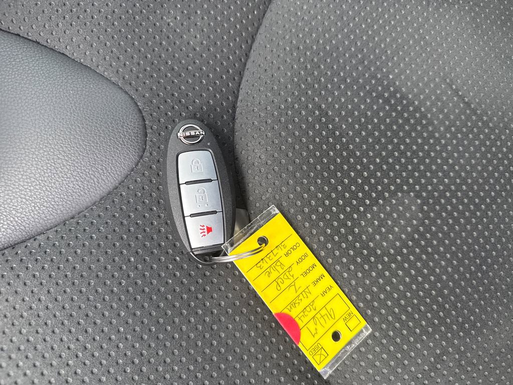 Used 2024 Nissan Z Performance w/ Floor Mat Package image 31
