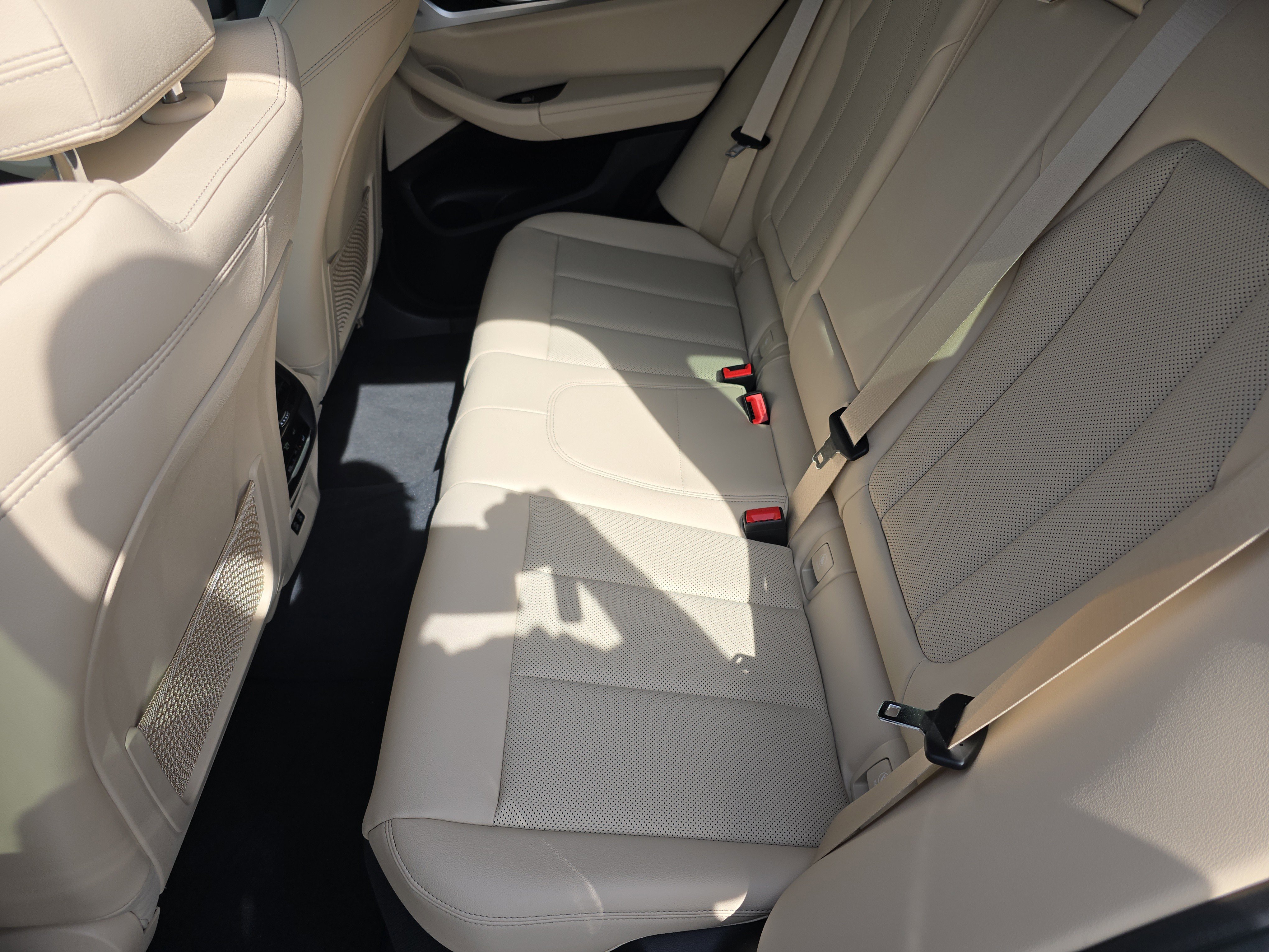 Used 2022 BMW X3 xDrive30i w/ Premium Package 2 image 16