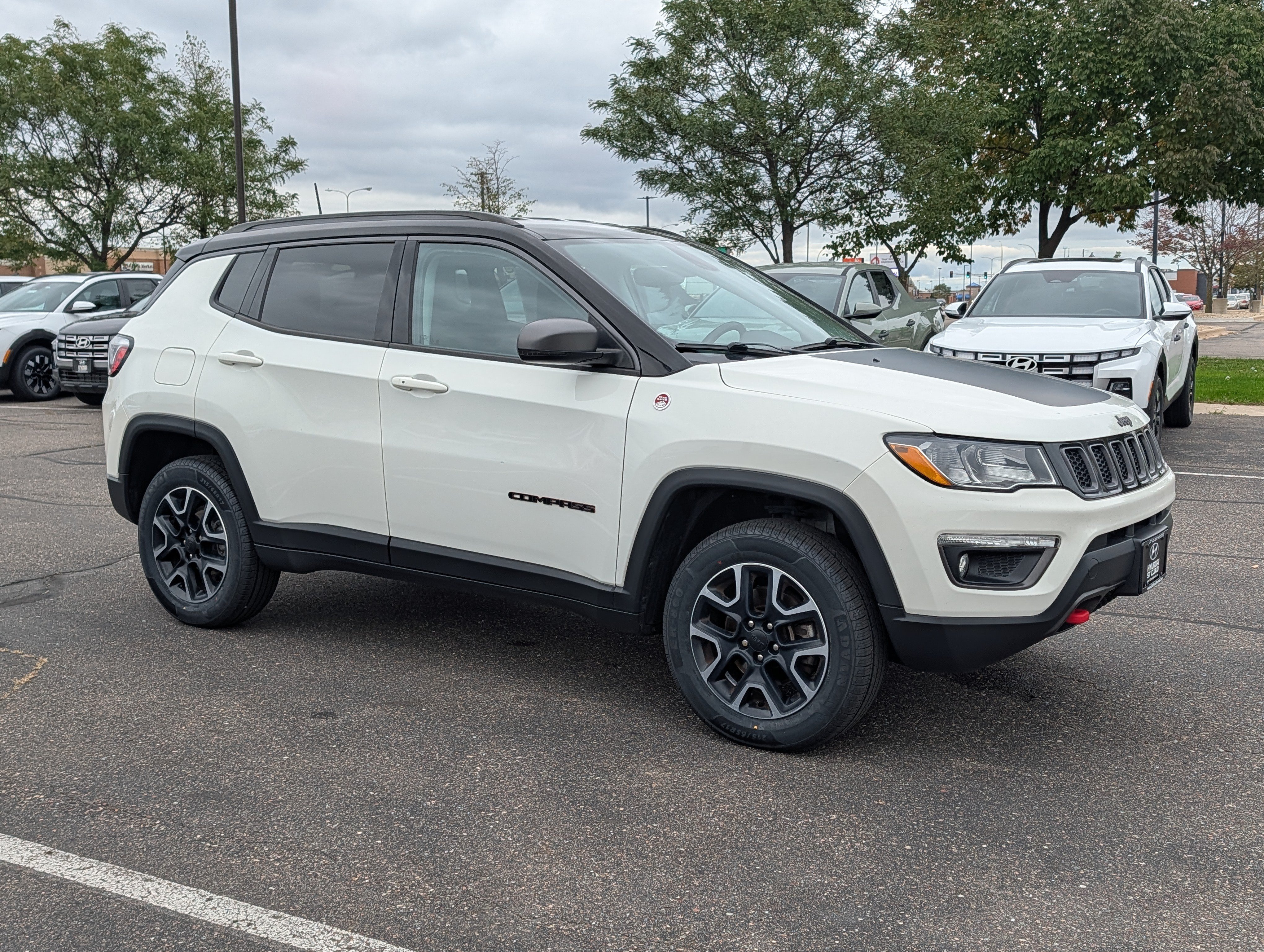 Used 2019 Jeep Compass Trailhawk w/ Cold Weather Group AWD/4WD image 7