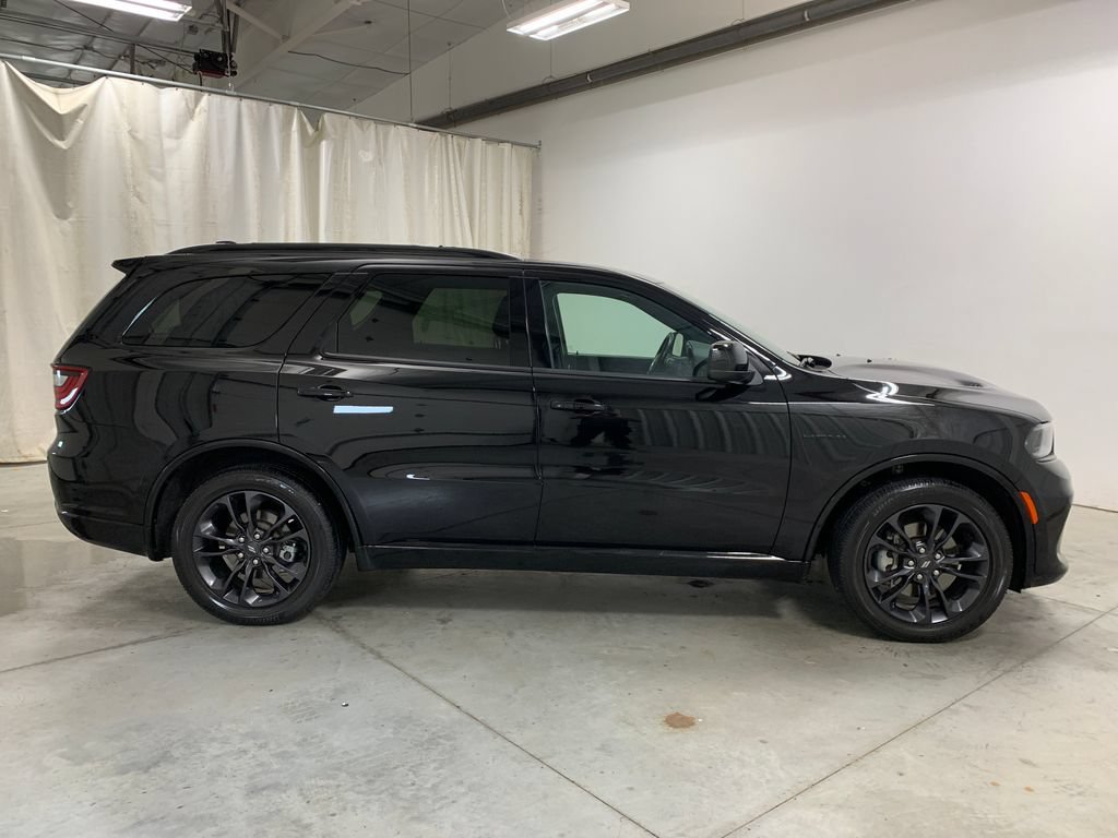 Used 2023 Dodge Durango R/T w/ Blacktop Package AWD/4WD image 11