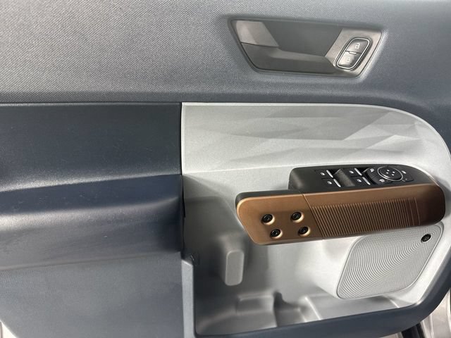 Used 2024 Ford Maverick Lariat FWD image 19