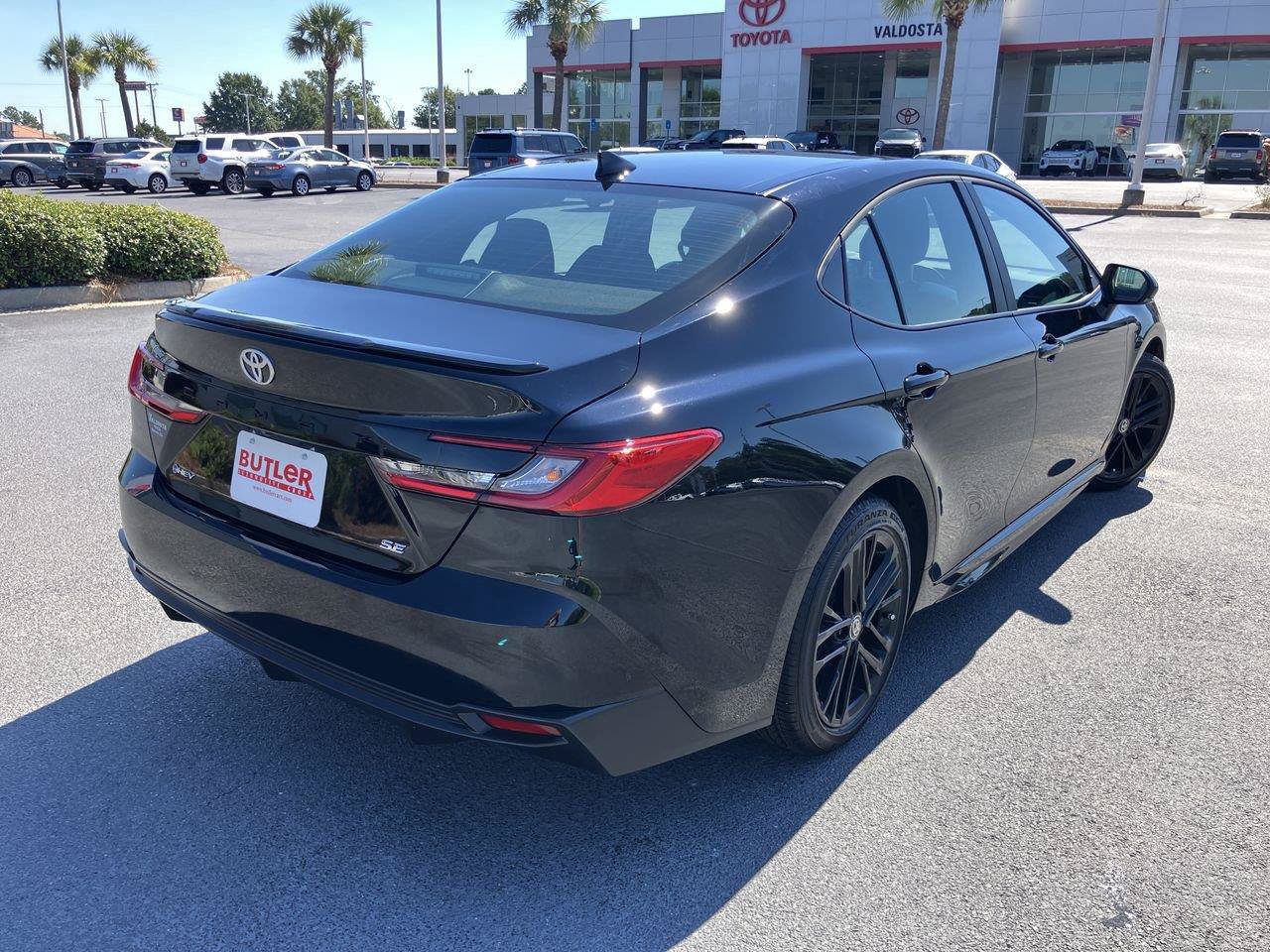 Certified 2026 Toyota Camry SE FWD image 5