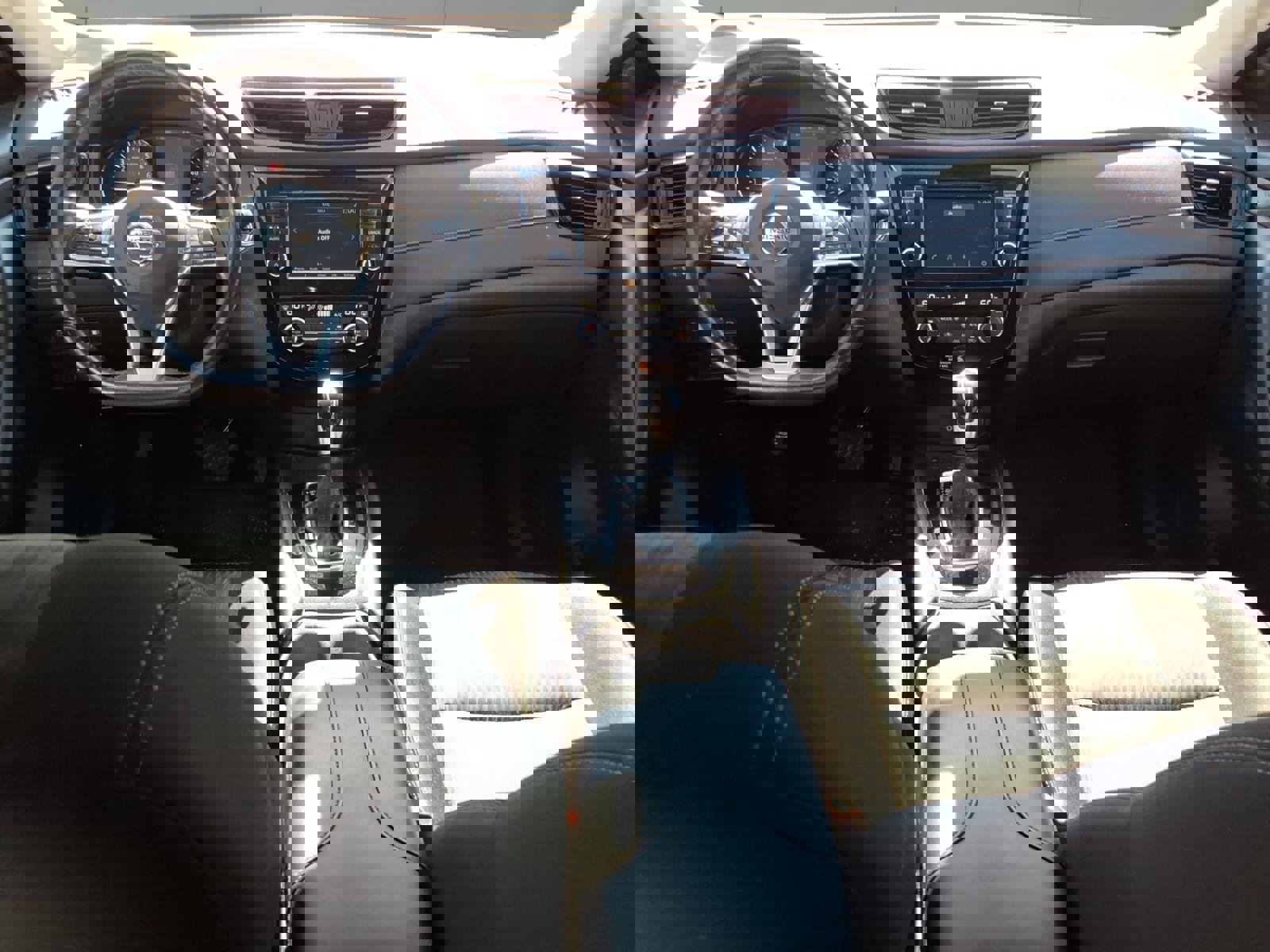 Used 2019 Nissan Rogue SV image 8