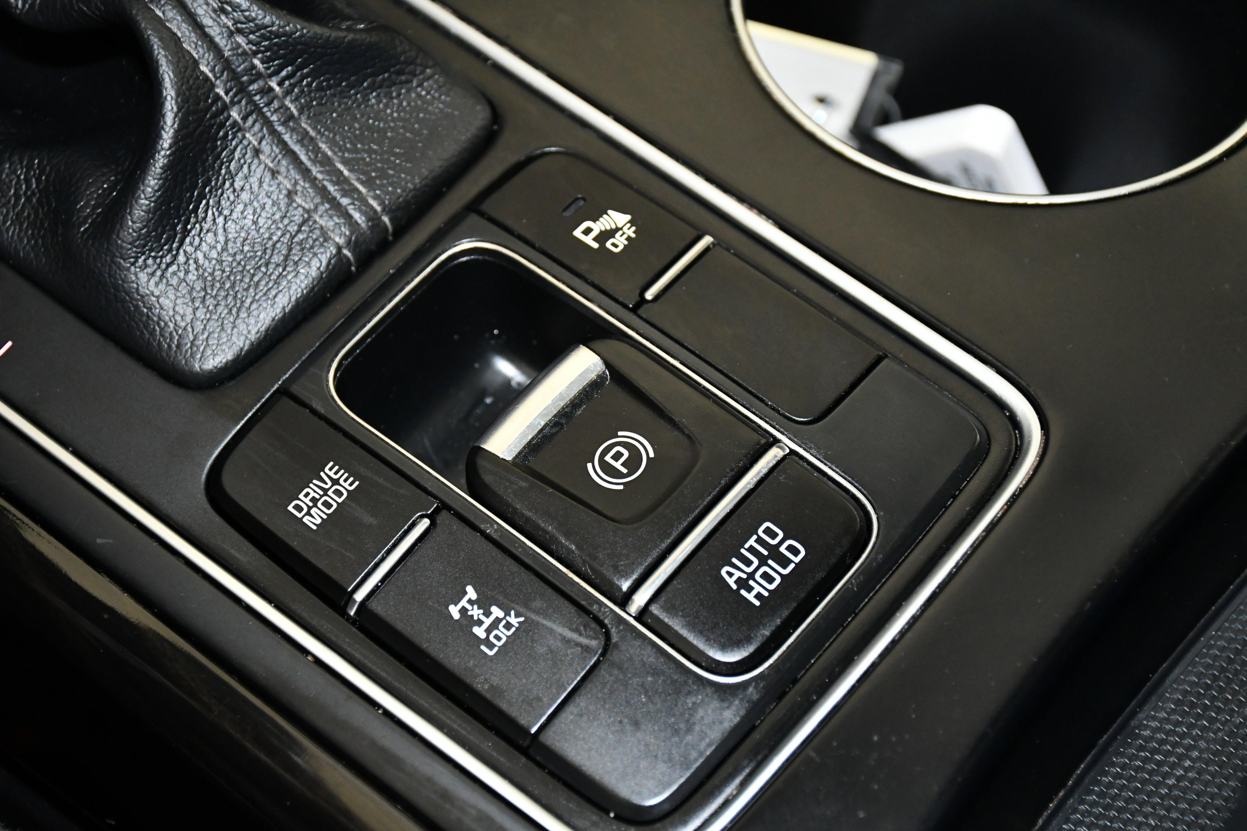 Used 2020 Kia Sorento EX image 32