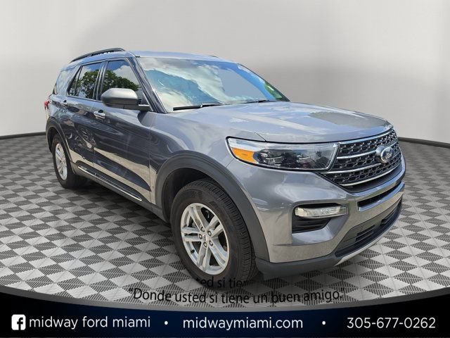 Certified 2022 Ford Explorer XLT w/ Equipment Group 202A RWD image 1