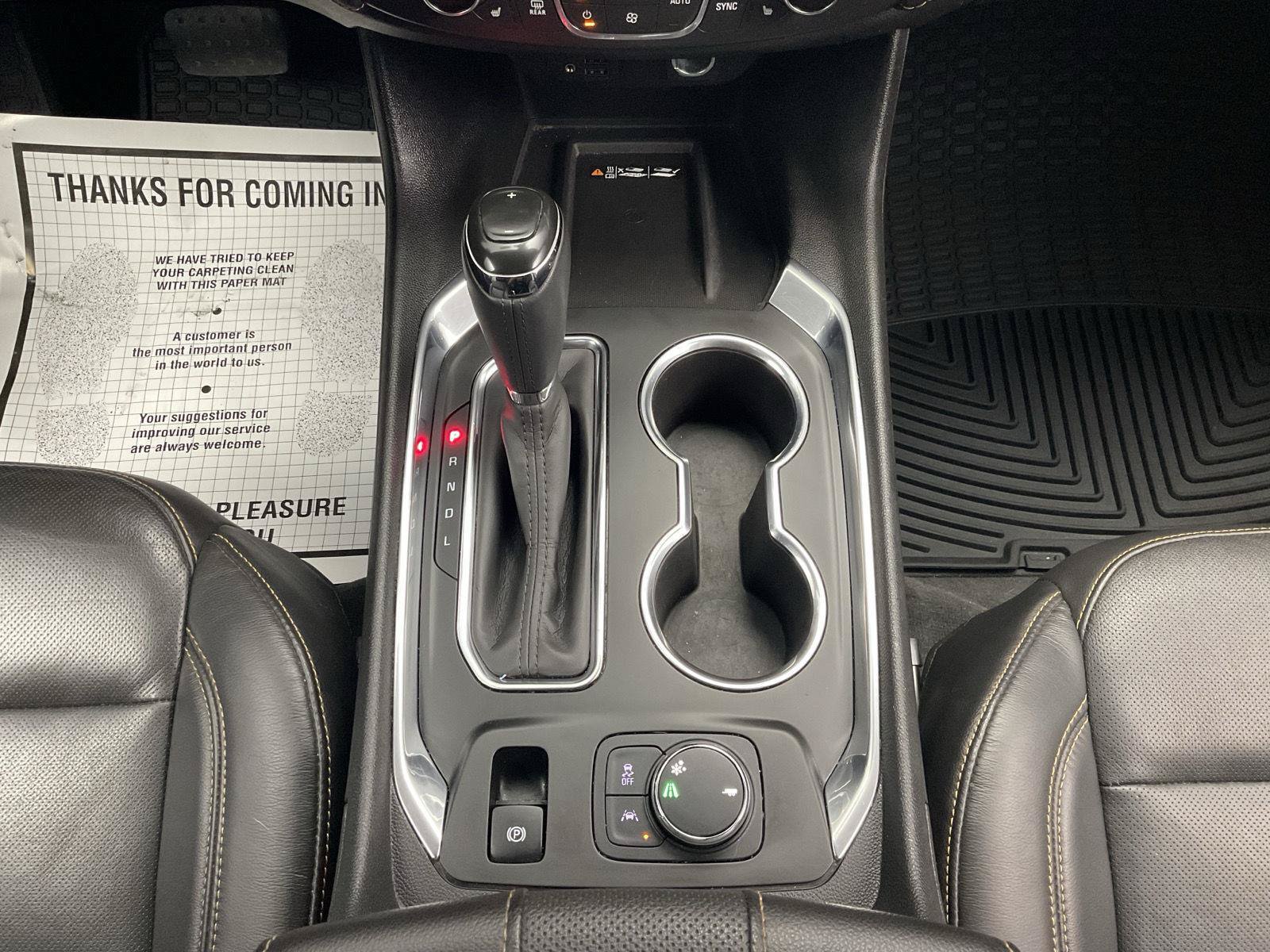 Used 2020 Chevrolet Traverse Premier FWD image 21
