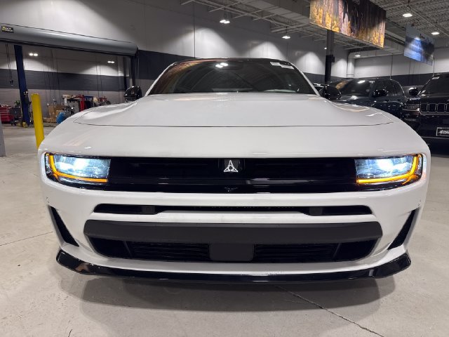 New 2026 Dodge Charger Scat Pack w/ Blacktop Package AWD/4WD image 2