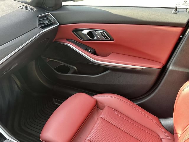Used 2022 BMW 330i xDrive Sedan w/ Premium Package 2 AWD/4WD image 39
