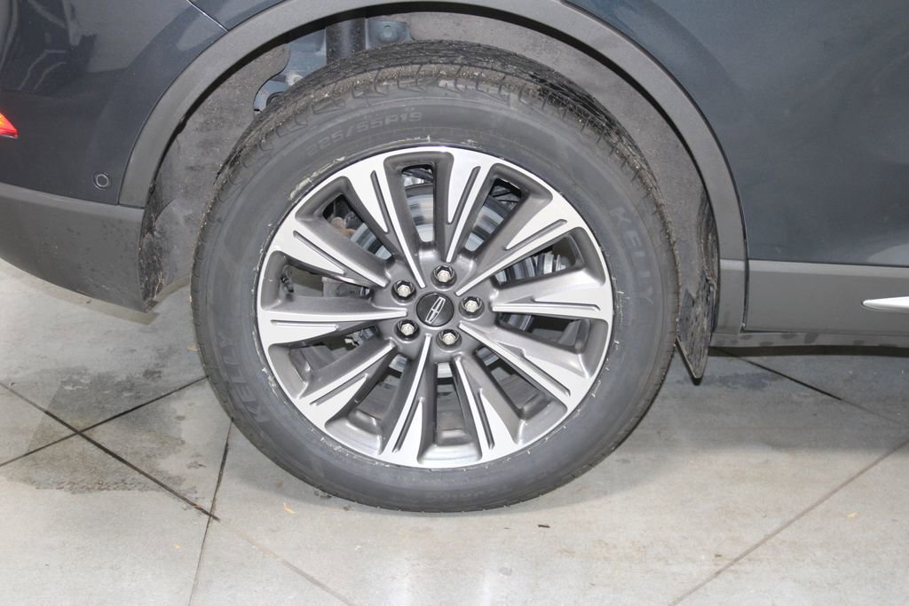 Used 2022 Lincoln Corsair Reserve w/ Equipment Group 201A image 14