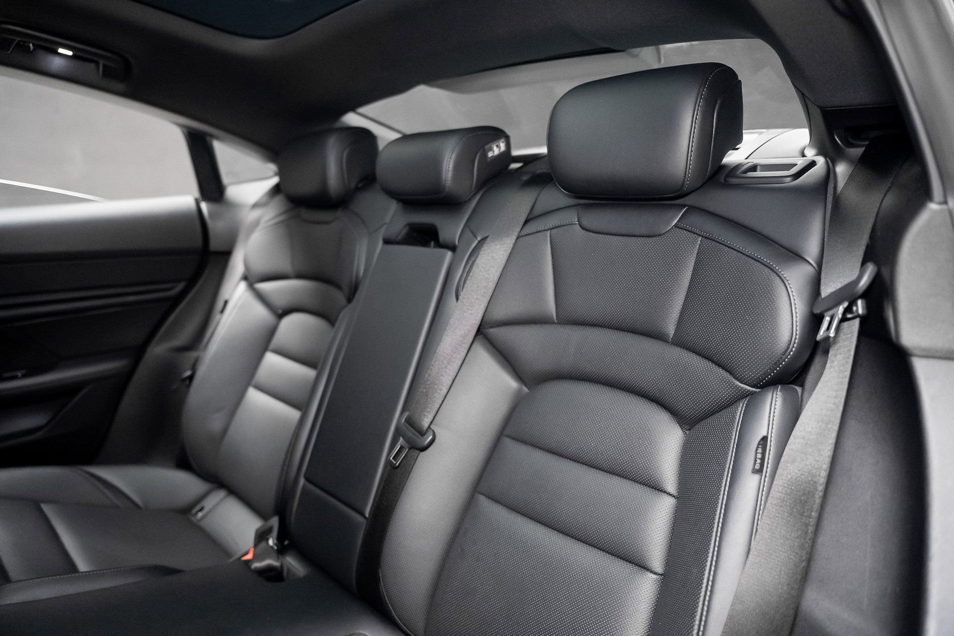 Used 2022 Porsche Taycan image 63