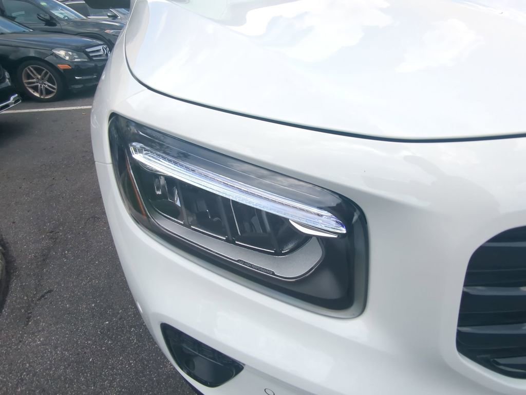 New 2025 Mercedes-Benz GLB 250 GLB 250 image 21