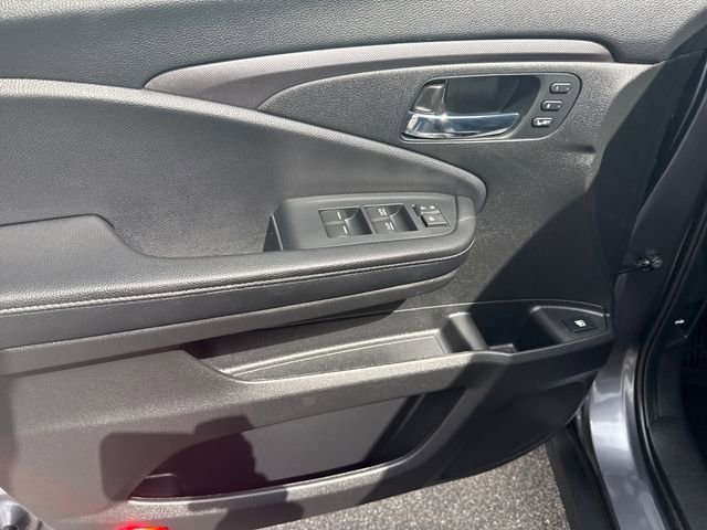 Certified 2023 Honda Ridgeline RTL image 9