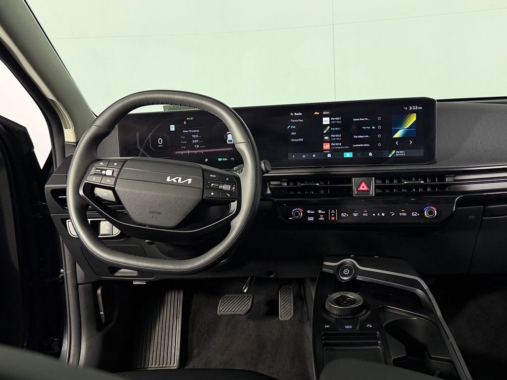 Used 2025 Kia EV6 Light RWD image 13