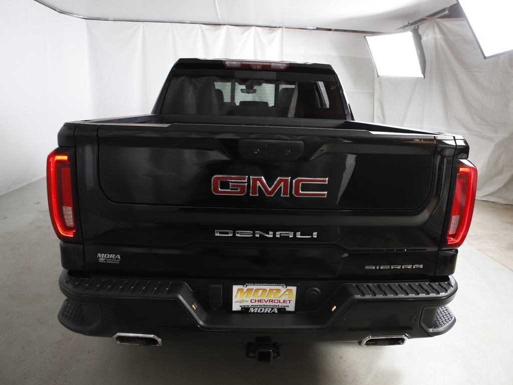 Used 2020 GMC Sierra 1500 Denali w/ Technology Package AWD/4WD image 4