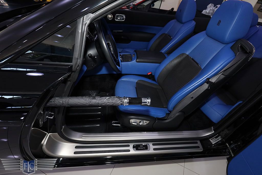 Used 2018 Rolls-Royce Dawn image 14