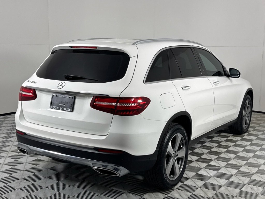 Used 2018 Mercedes-Benz GLC 300 w/ Multimedia Package image 5