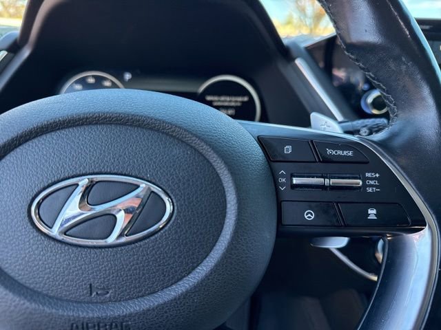 Used 2021 Hyundai Sonata Limited w/ Preferred Accessory Package image 35