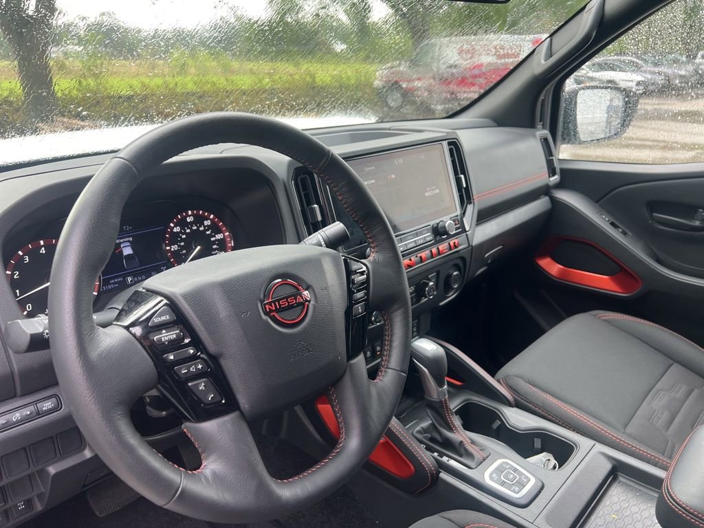 Used 2026 Nissan Frontier PRO-4X AWD/4WD image 9