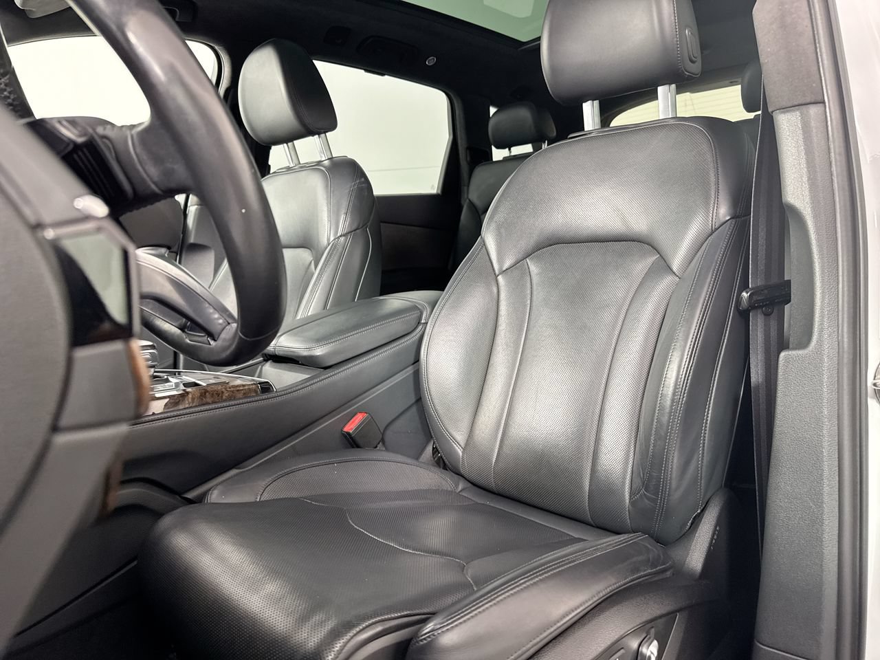 Used 2018 Audi Q7 3.0T Prestige w/ Prestige Package AWD/4WD image 19