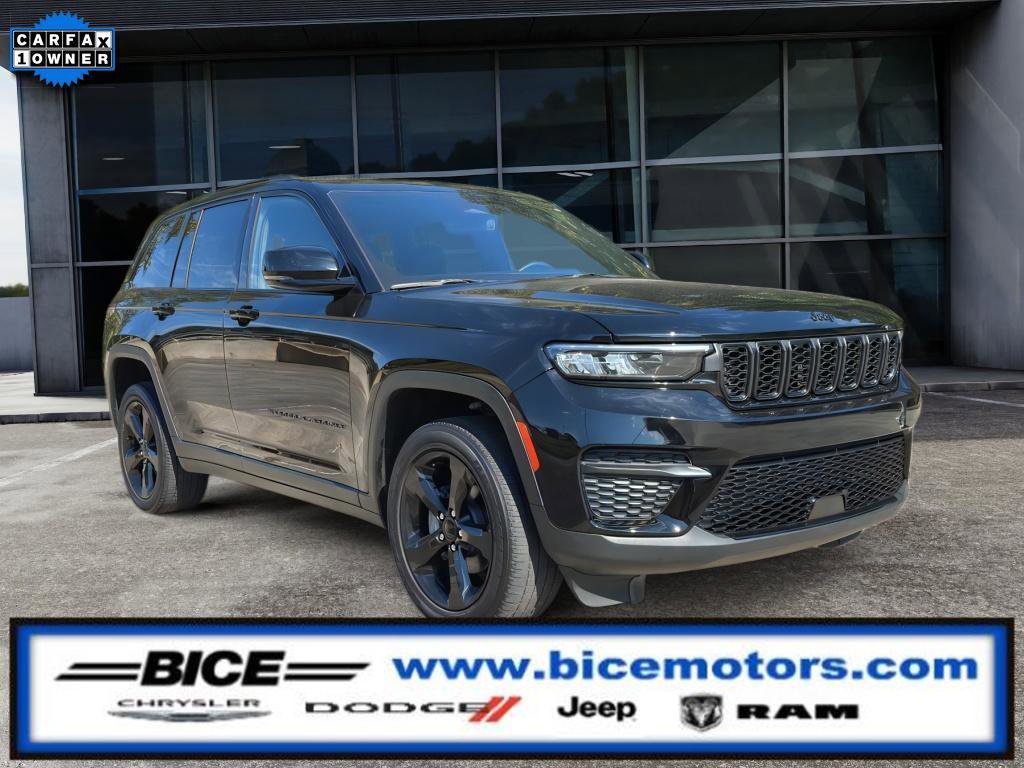 Used 2023 Jeep Grand Cherokee Altitude