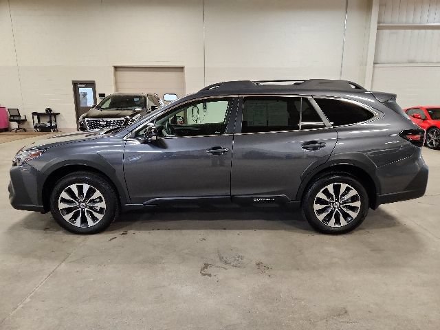 Used 2025 Subaru Outback Limited AWD/4WD image 6