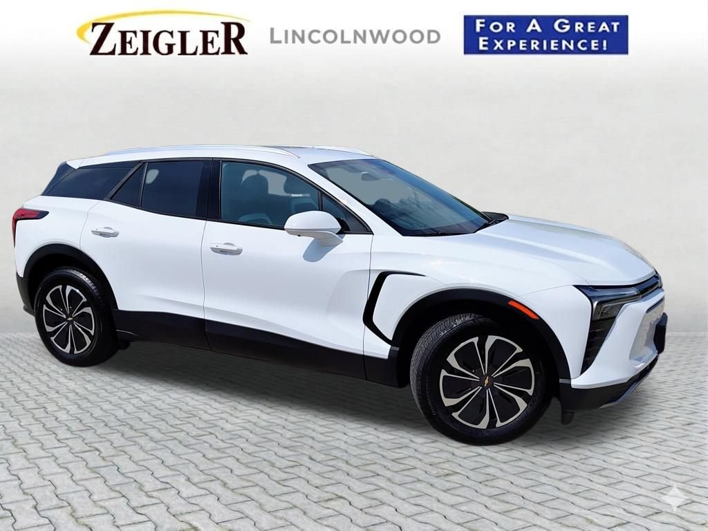 Used 2024 Chevrolet Blazer EV LT AWD/4WD image 2