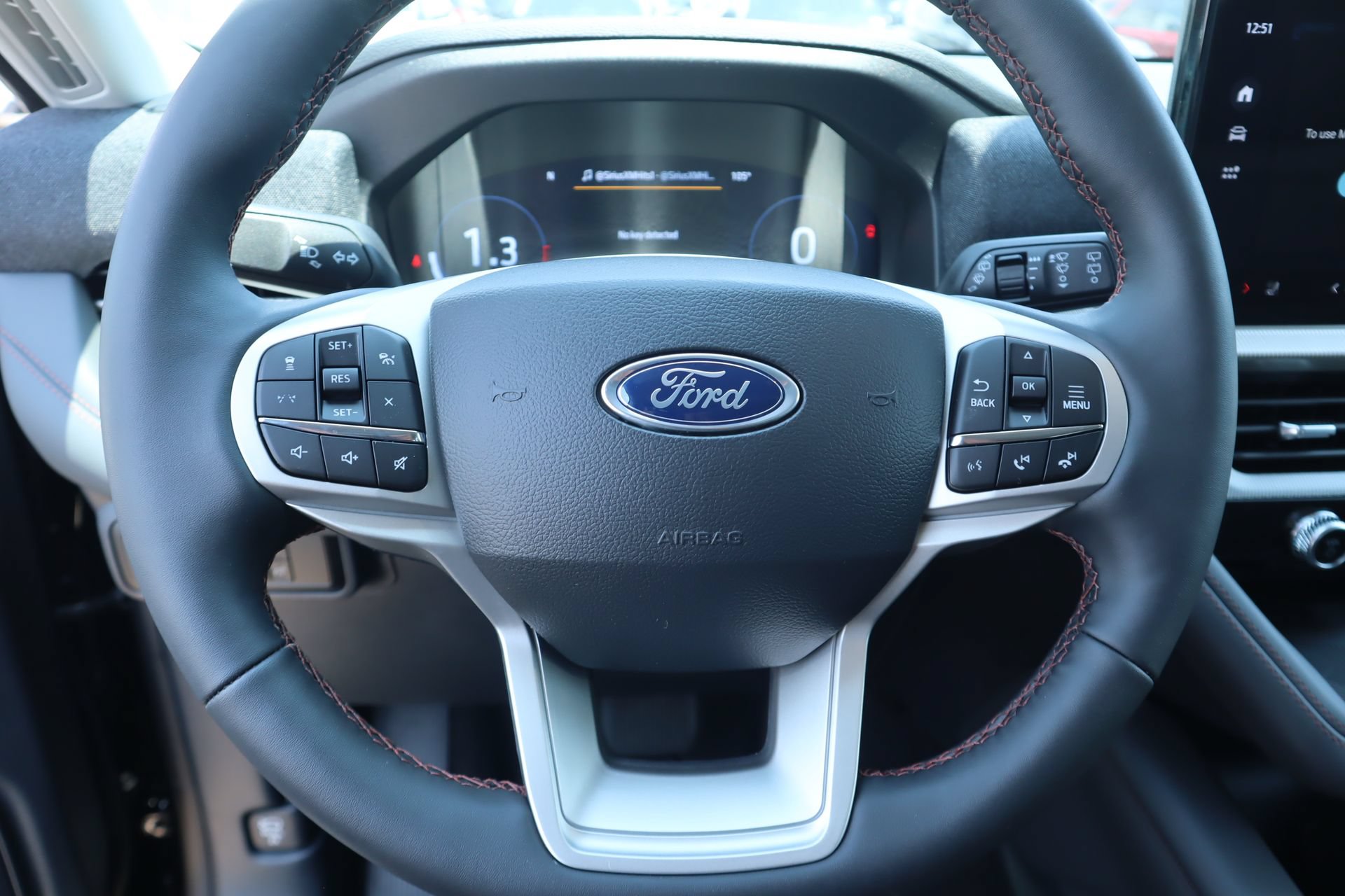 New 2026 Ford Explorer Active w/ Active Comfort Package AWD/4WD image 3