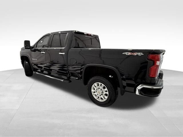 Used 2023 Chevrolet Silverado 3500 LTZ w/ LTZ Convenience Package image 2