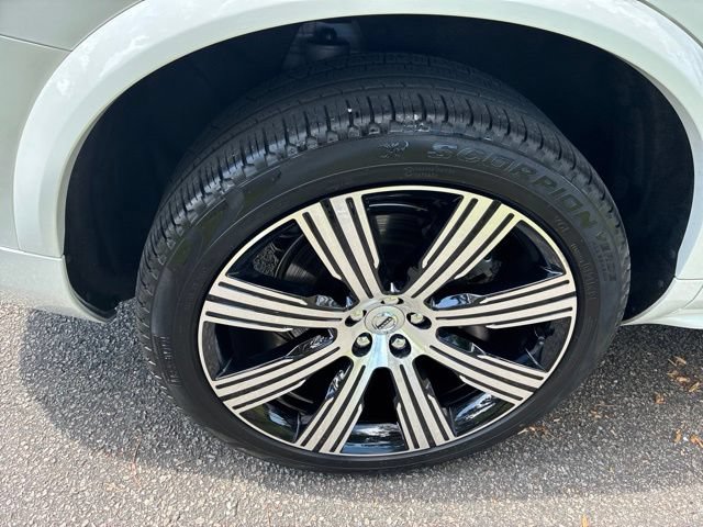 Used 2024 Volvo XC90 B6 Ultimate w/ Lounge Package AWD/4WD image 15