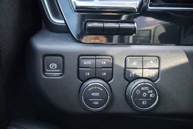 Used 2025 Chevrolet Silverado 2500 High Country w/ High Country Premium Package AWD/4WD image 14