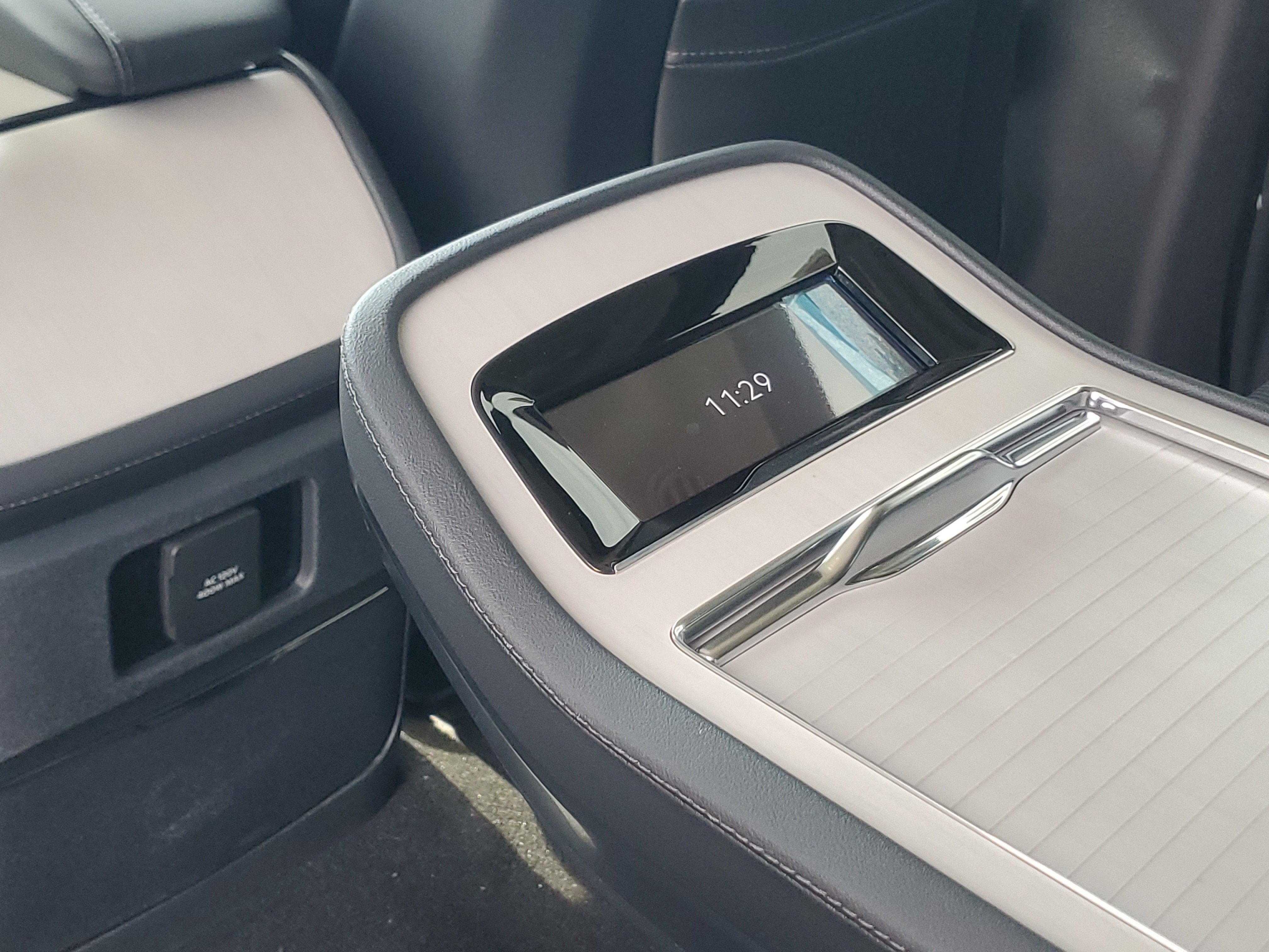 New 2027 Lincoln Navigator Reserve AWD/4WD image 29