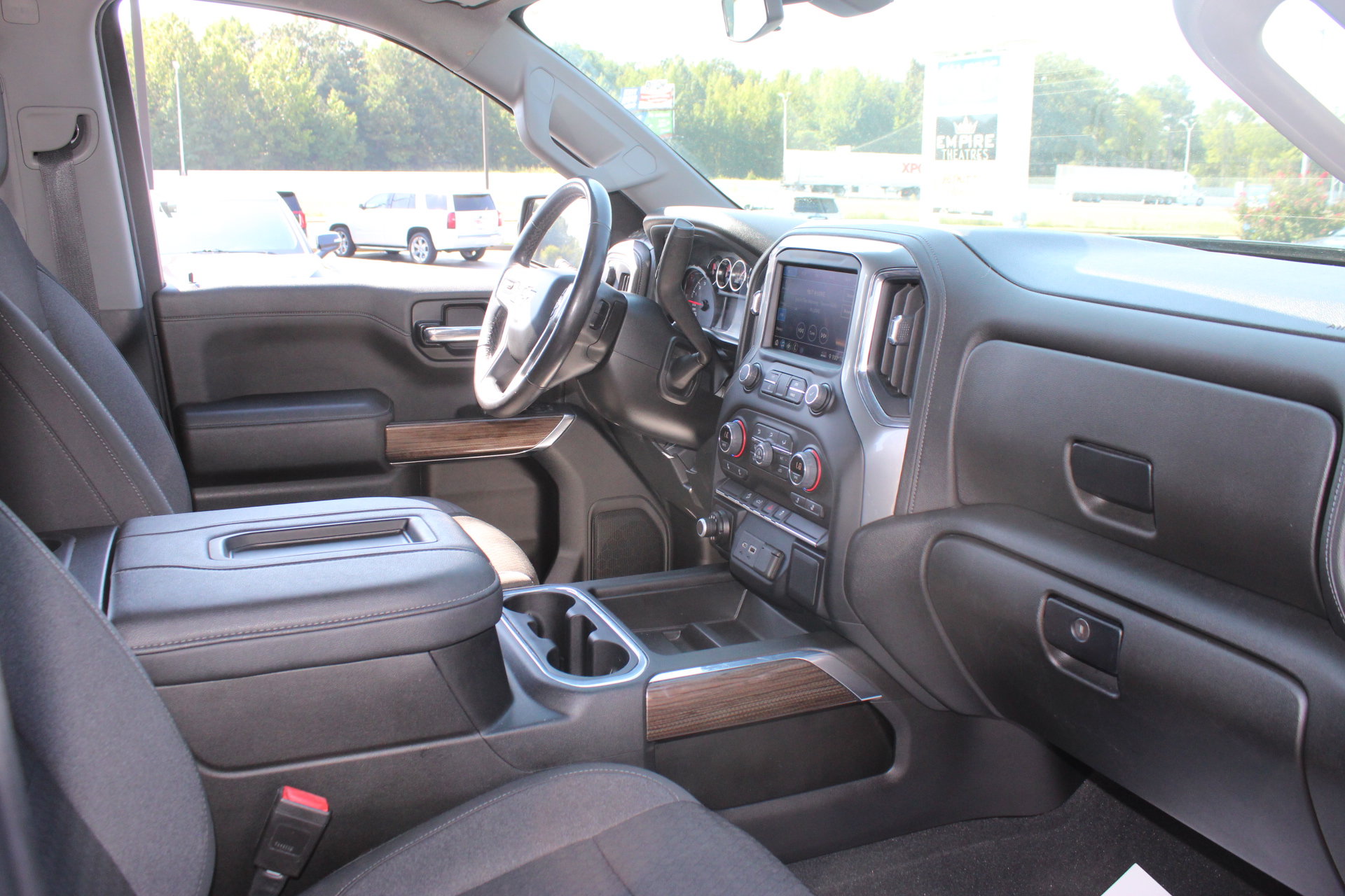 Used 2022 Chevrolet Silverado 1500 LT Trail Boss w/ Bed Protection Package AWD/4WD image 34