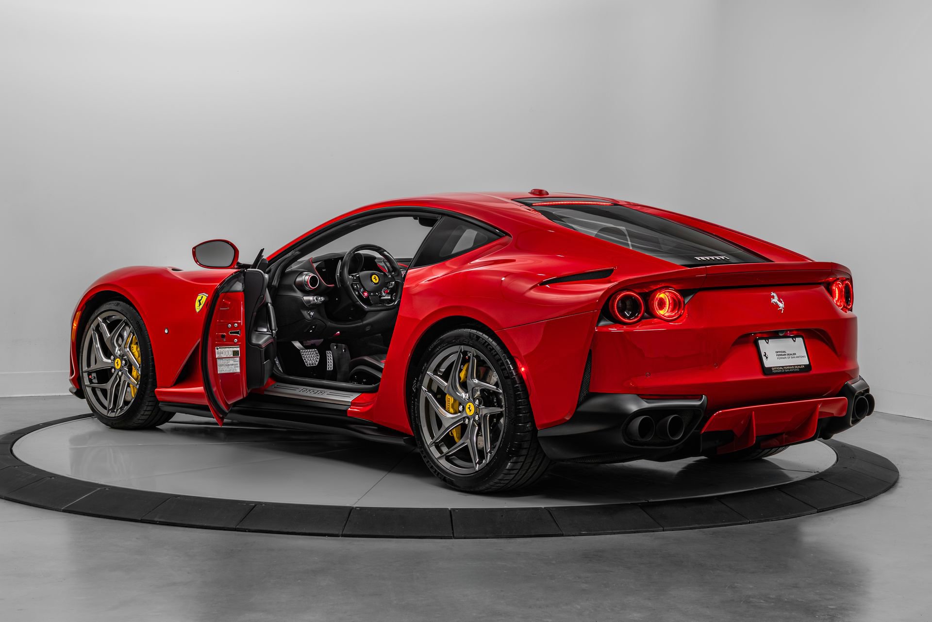 Certified 2020 Ferrari 812 Superfast RWD image 2