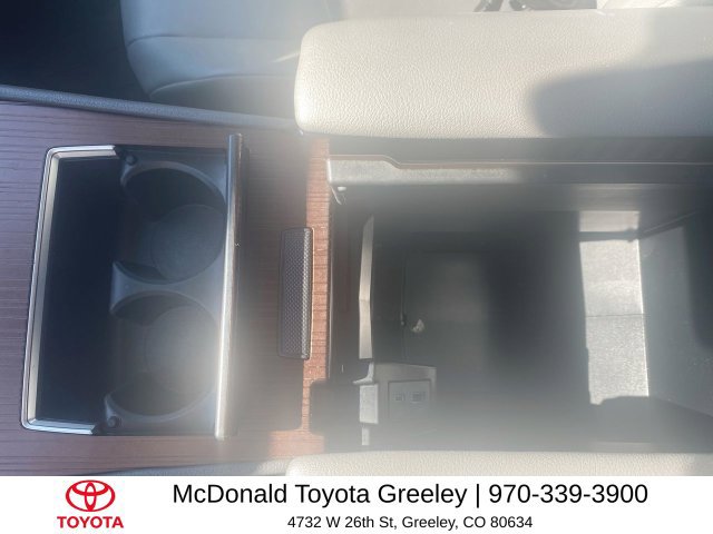 Used 2023 Toyota Sienna XLE FWD image 21