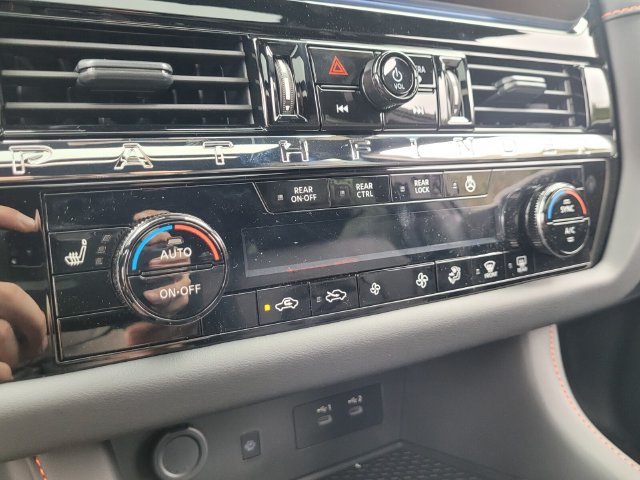New 2026 Nissan Pathfinder Rock Creek w/ Rock Creek Premium Package AWD/4WD image 18
