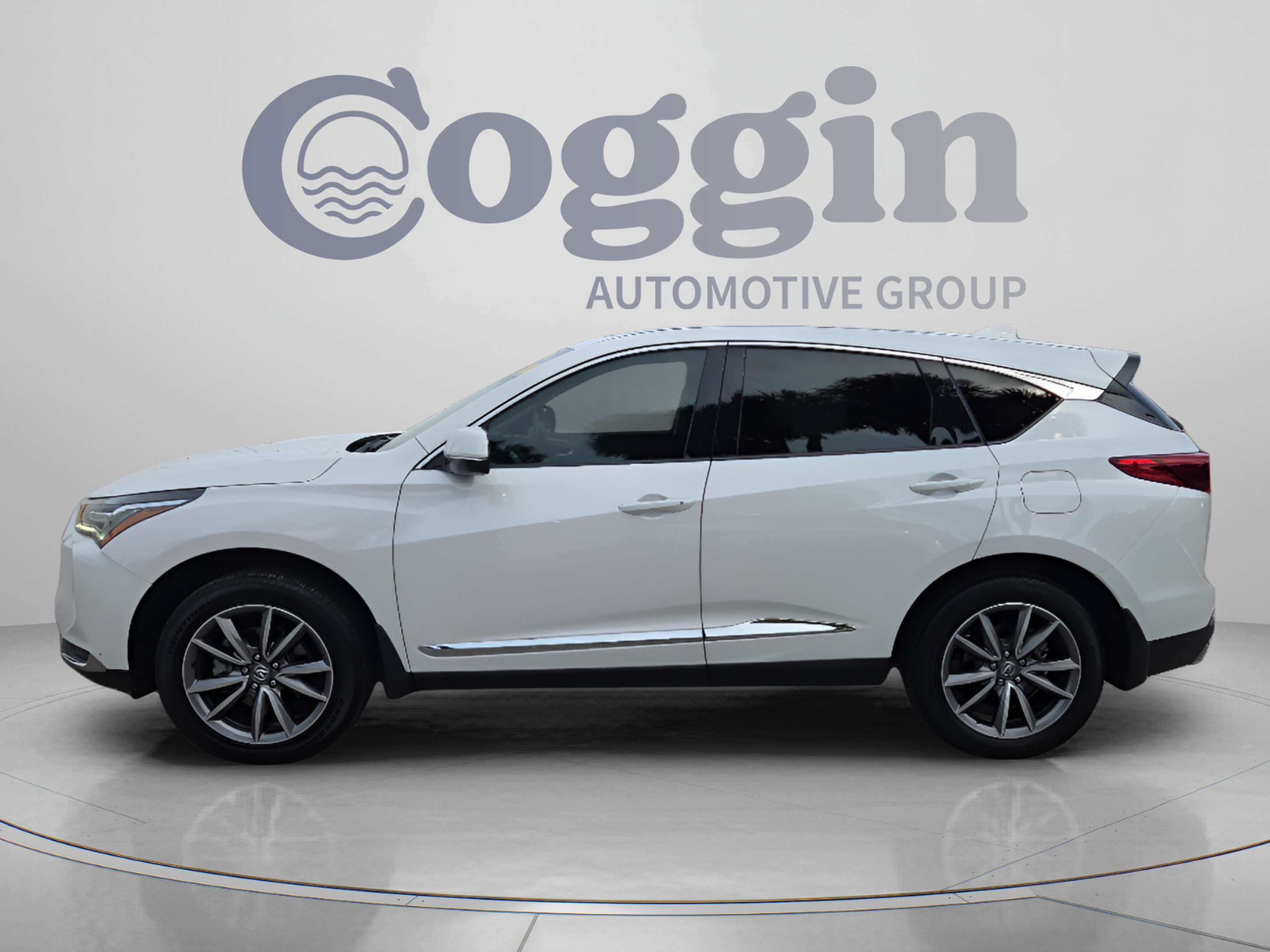 Used 2023 Acura RDX FWD w/ Technology Package image 2