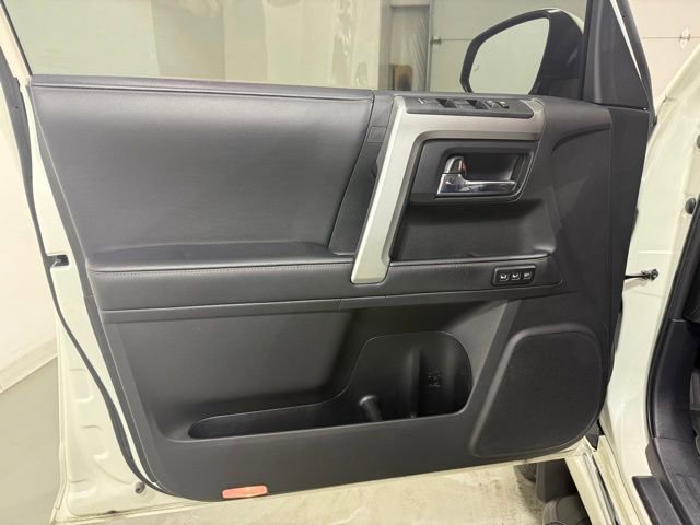 Used 2023 Toyota 4Runner Limited image 10